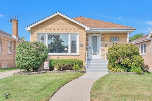 9342 S Hamlin Ave, Evergreen Park, IL, 60805-1830 | Card Image