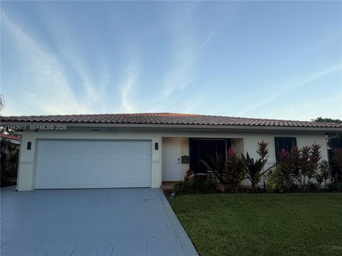 1721 Ne 48th Ct, Oakland Park, FL, 33334-5637 | Card Image