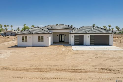 2833 E County 18 1/2, Yuma, AZ, 85365 | Card Image