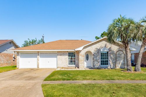 3206 Pine St, Galveston, TX, 77551-1548 | Card Image