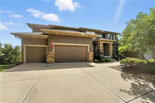 9120 W 156th Pl, Overland Park, KS, 66221-9310 | Card Image