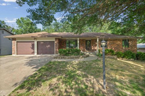 2182 S El Centro Ct, COLUMBIA, MO, 65201-9046 | Card Image