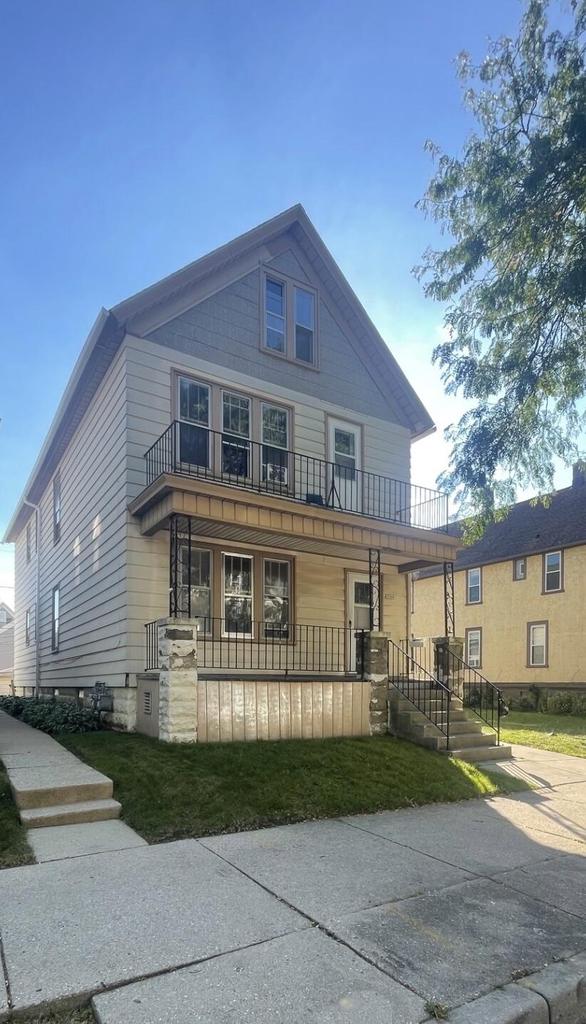 Bremen St, Milwaukee, WI 53212
