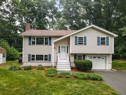 92 Lovering St, Medway, MA, 02053-2323 | Card Image