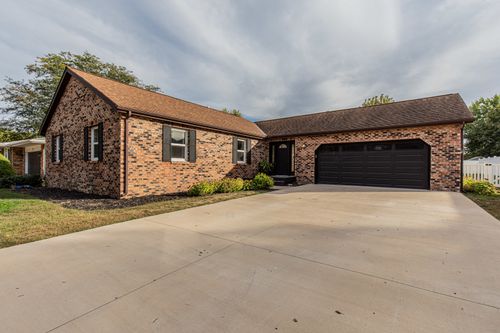 778 W Boyd Ave, Princeton, IL, 61356-2316 | Card Image