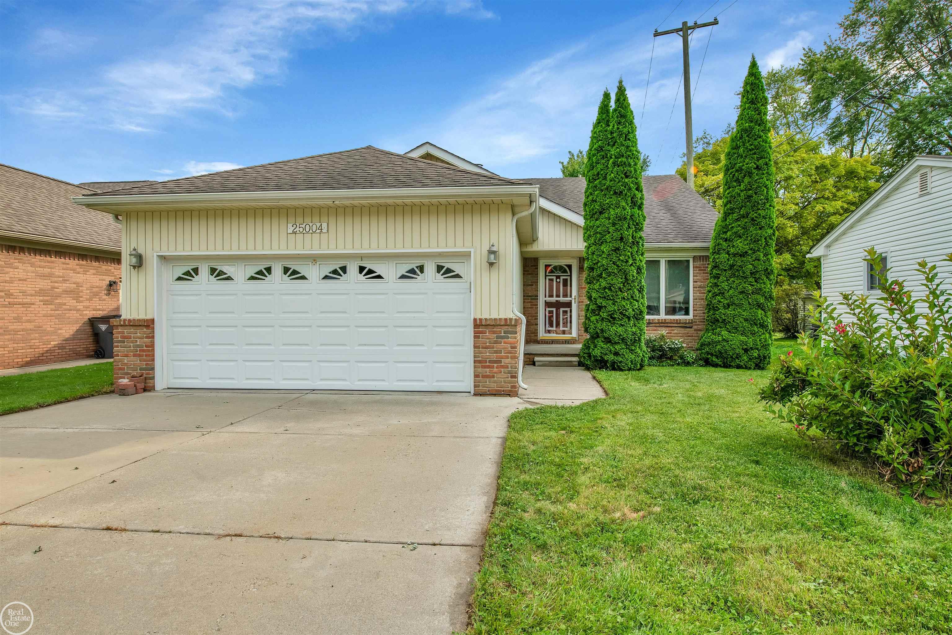 Trombley St, Harrison Township, MI 48045