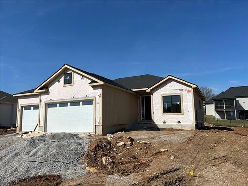 2605 Ne Crestview St, Grain Valley, MO, 64029-8466 | Card Image