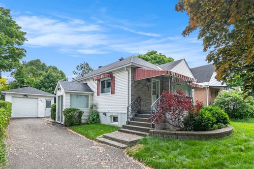 393 Allen Boulevard, Vanier and Kingsview Park, ON, K1P7B6 | Card Image