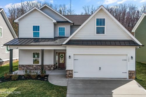 1597 Green Meadows Ln, Lenoir City, TN, 37771-8281 | Card Image