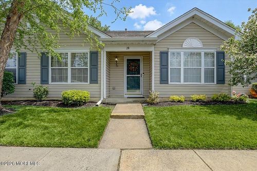 1000-28 Golden Willows Ave, Lakewood, NJ, 08701-7519 | Card Image