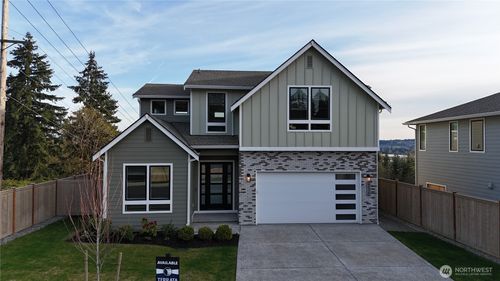 9520 38th St E, Edgewood, WA, 98371-2626 | Card Image