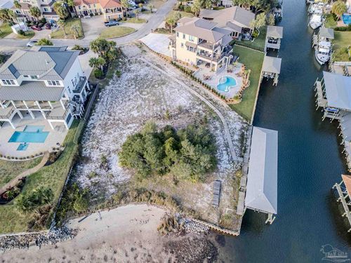 1098 Seabreeze Ln, Gulf Breeze, FL, 32563-3338 | Card Image