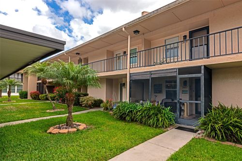 e4-2657 Woodgate Ln, Sarasota, FL, 34231-6441 | Card Image