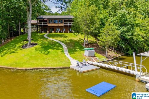 293 Misty Ln, Wedowee, AL, 36278-4376 | Card Image