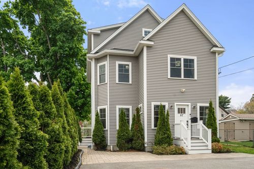 67 Ash St, Waltham, MA, 02453-3903 | Card Image