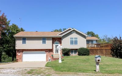 21655 Westview Road, House other with 3 bedrooms, 3 bathrooms and 2 parking in Carlyle IL | Image 1