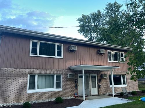 100 4th St, Hackettstown, NJ, 07840-1457 | Card Image