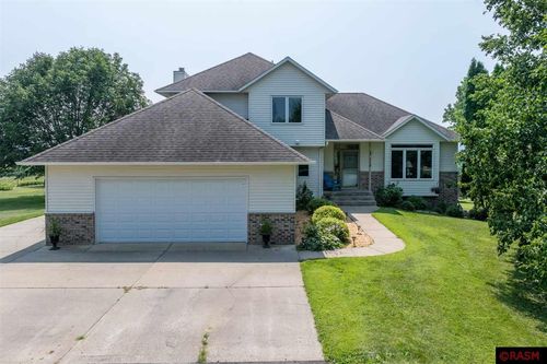 116 High View Ct, Courtland, MN, 56021-9748 | Card Image