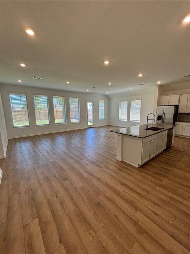 REPRESENTATIVE NOT ACTUAL HOME | Image 9