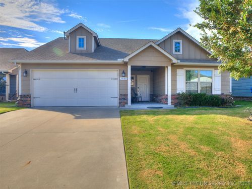 3505 E Rockport St, Broken Arrow, OK, 74014-2056 | Card Image