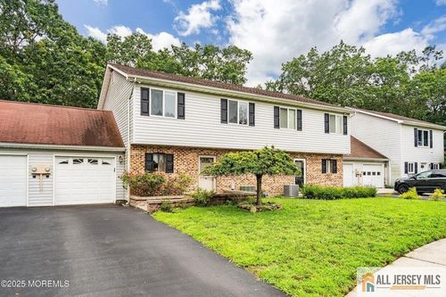 11 Desiree Ct, Howell, NJ, 07731-2859 | Card Image