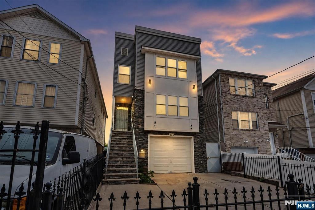 Residential Lease in Newark 2