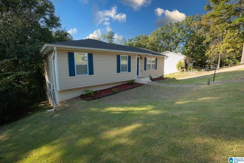 2724 7th Pl Ne, CENTER POINT, AL, 35215-2716 | Card Image