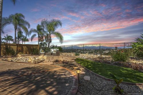 11542 Village Ridge Rd, San Diego, CA, 92131-3905 | Card Image