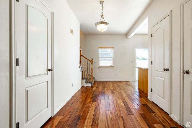 890 E Chase Brook Ln, Condo with 3 bedrooms, 3 bathrooms and 2 parking in Millcreek UT | Image 6
