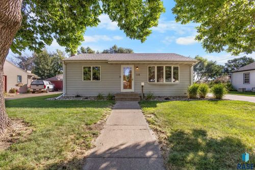 616 N Leadale Ave Avenue, Sioux Falls, SD, 57103 | Card Image