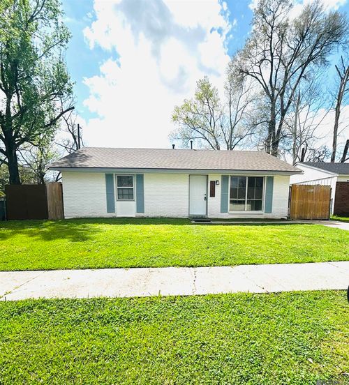 11674 Baylor Dr, Baton Rouge, LA, 70816-2316 | Card Image
