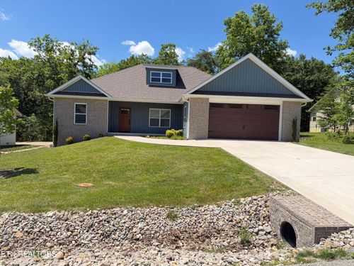 209 Amherst Ln, Crossville, TN, 38558-8103 | Card Image