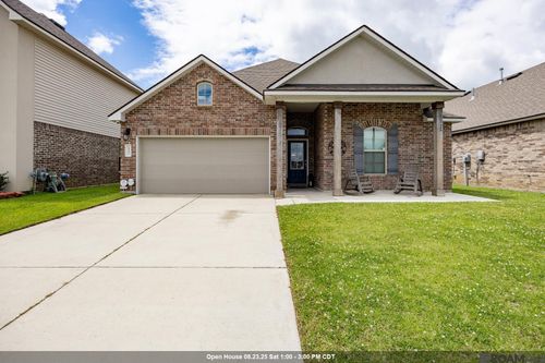 21332 Wood Glen Ave, Zachary, LA, 70791-7028 | Card Image