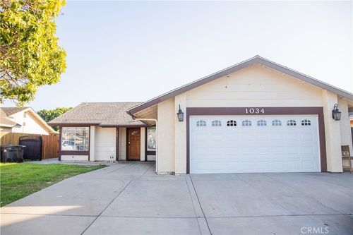 1034 Big Pine Dr, Santa Maria, CA, 93454-2433 | Card Image