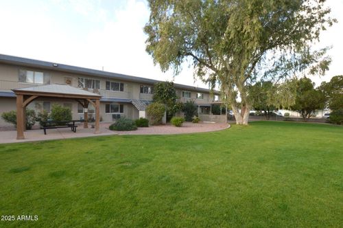 32-1111 E Turney Ave, Phoenix, AZ, 85014-4439 | Card Image