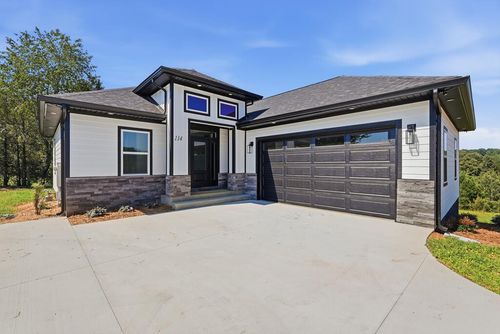 114 River Front Dr, Sparta, TN, 38583-7325 | Card Image