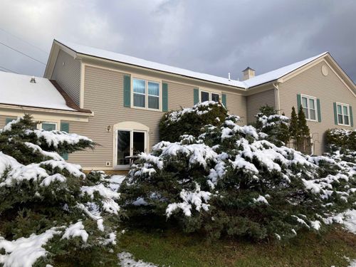 207-200 Acorn Drive, Waterbury, VT, 05676 | Card Image