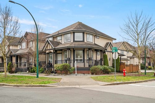 7349 194 St, Surrey, BC, V4N5Y1 | Card Image