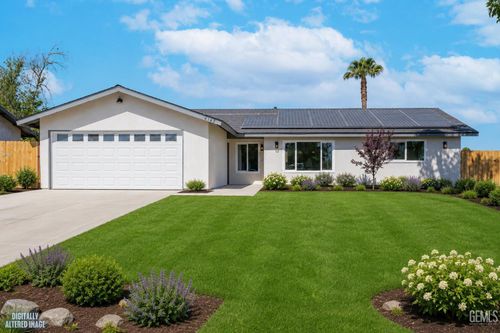 4145 Courtney St, Bakersfield, CA, 93312-3007 | Card Image
