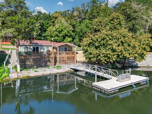 106 Lincoln Lake Rd, Kelso, TN, 37348-6143 | Card Image