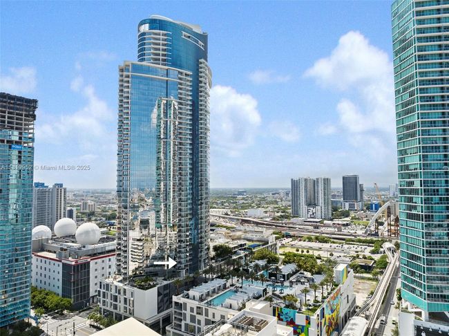 UNIT-909 - 851 Ne 1 St Ave, Condo with 3 bedrooms, 3 bathrooms and null parking in Miami FL | Image 27