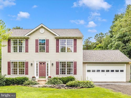7425 Nathaniel Dr, Mount Airy, MD, 21771-4033 | Card Image
