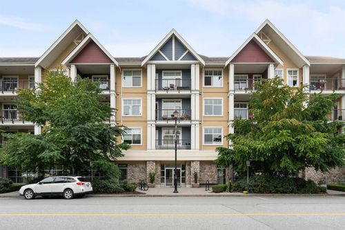 301-1336 Main St, Squamish, BC, V8B0R2 | Card Image