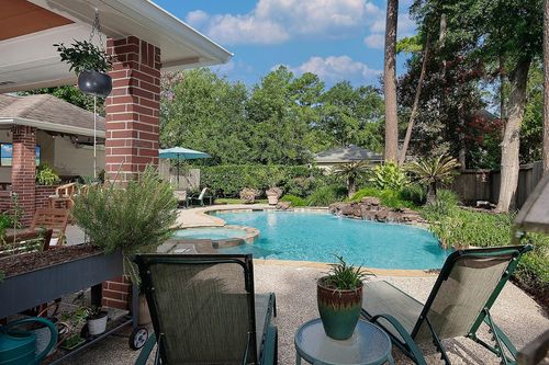15 Amber Sky Pl, The Woodlands, TX, 77381-4480 | Card Image