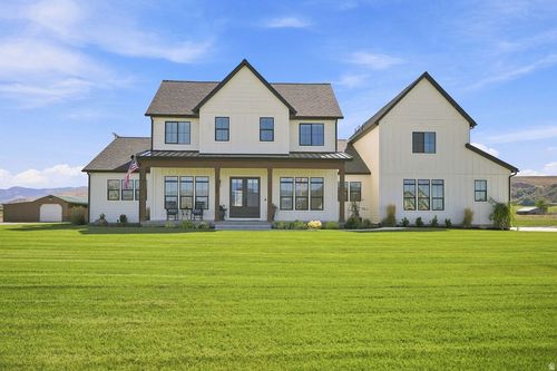3272 N 800 E, Preston, ID, 83263-5299 | Card Image