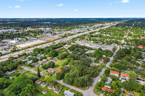 535 Nw 90th St, El Portal, FL, 33150-2151 | Card Image