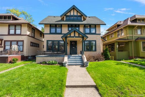 867 Edison St, Detroit, MI, 48202-1536 | Card Image