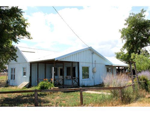 3405 K St, Baker City, OR, 97814-1356 | Card Image