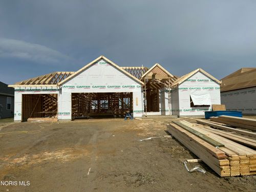 9830 Featherwood Ln, Sylvania, OH, 43560-8530 | Card Image