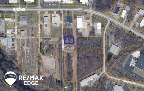 1613 Chlebus St, Jackson, MI, 49203-3411 | Card Image